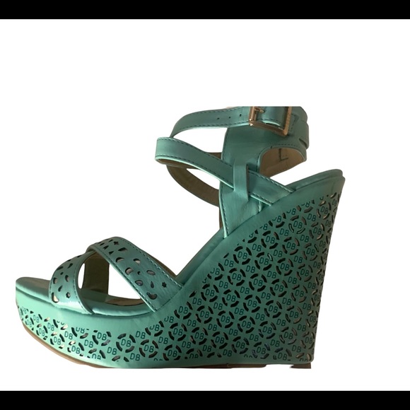 DBDK Mint Green Wedges - Picture 4 of 16